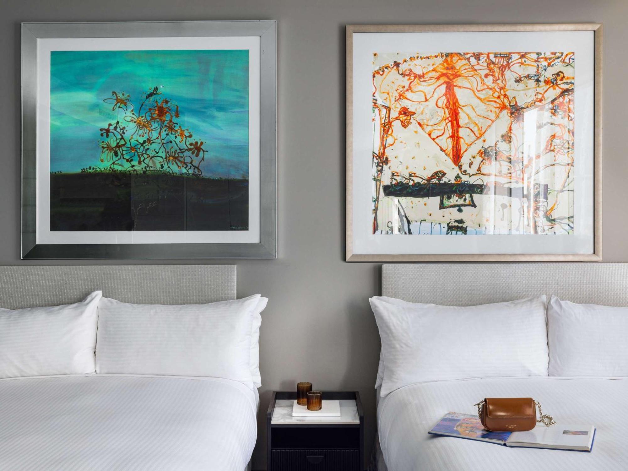 The Olsen Melbourne Art Series Екстер'єр фото Artwork by Mark Rothko in a guest room at the Four Seasons Hotel, Washington, D.C.