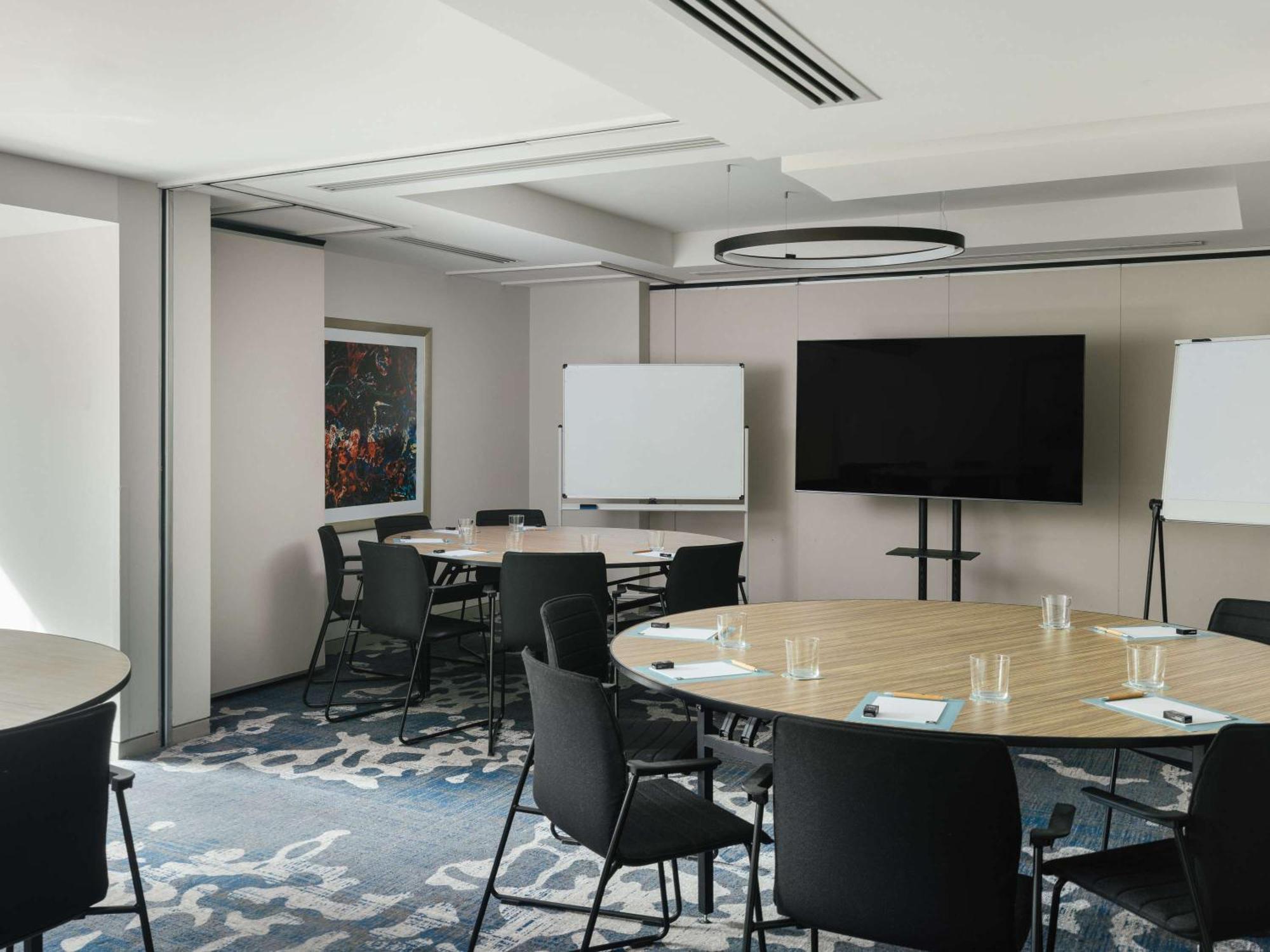 The Olsen Melbourne Art Series Екстер'єр фото Meeting room