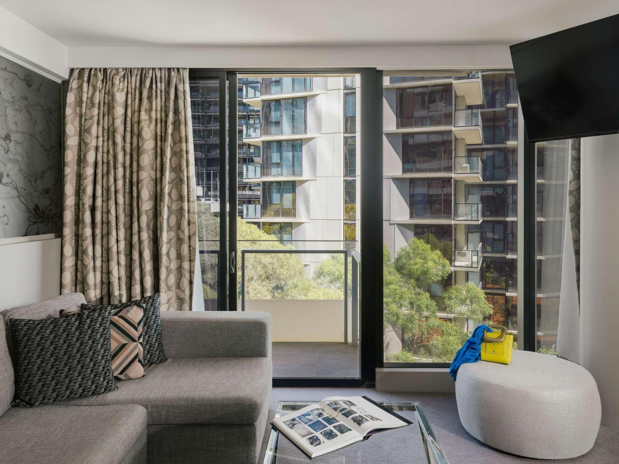 The Olsen Melbourne Art Series Екстер'єр фото The interior of a typical apartment